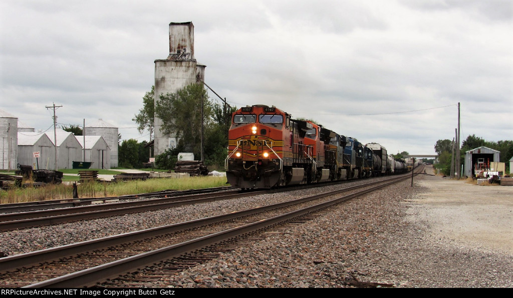 BNSF 4167 and friends...